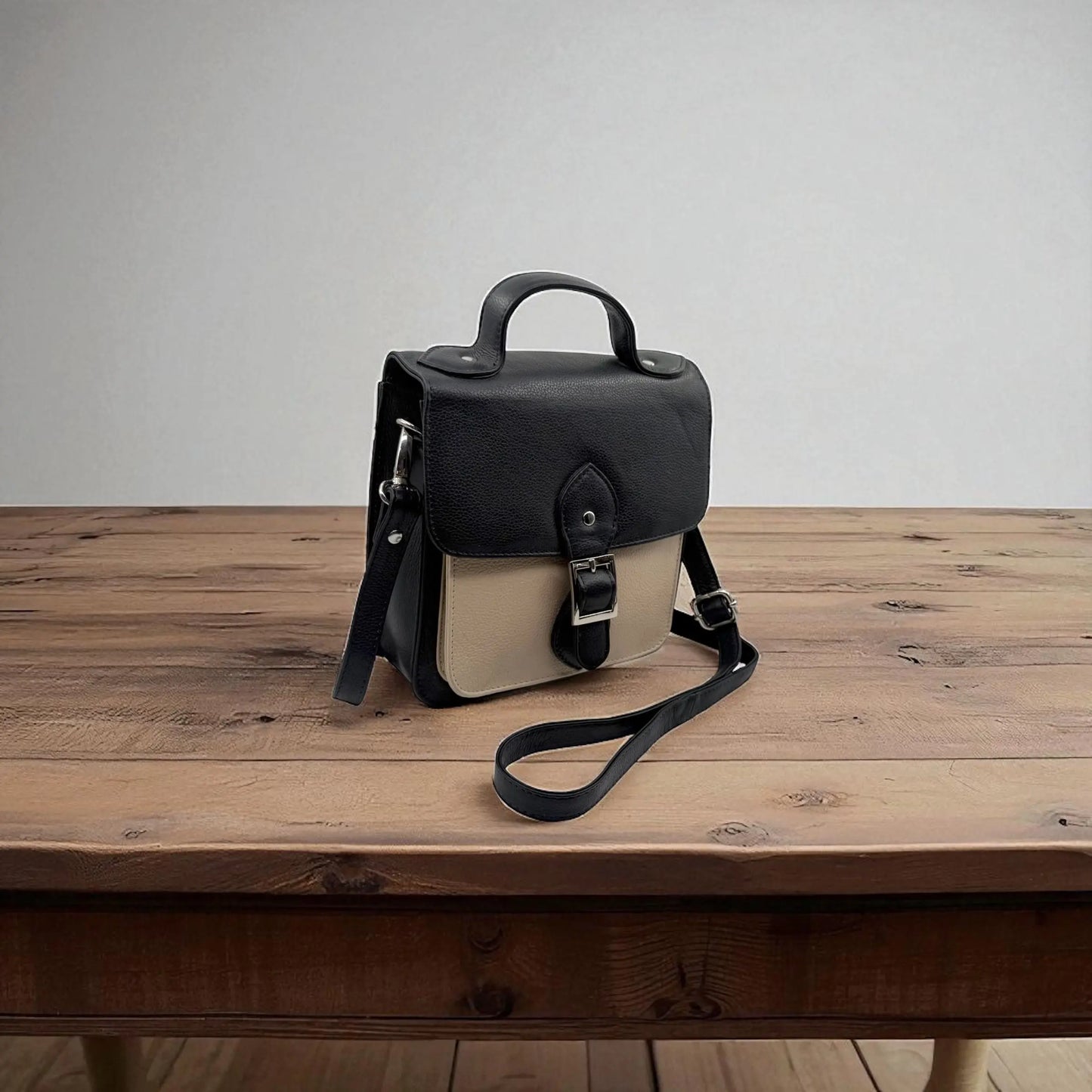 Leather Shoulder Bag Navy & Cream Box Leather