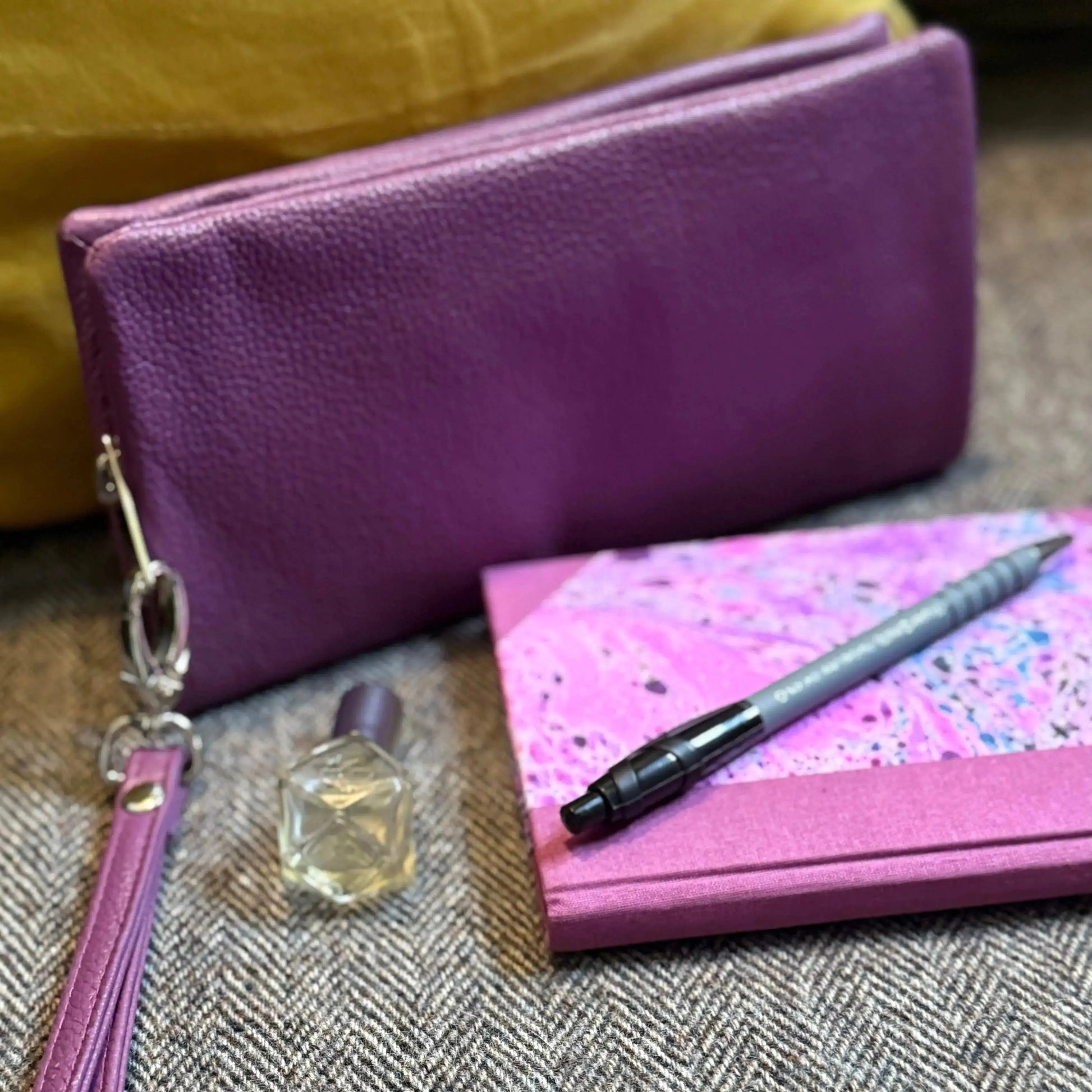Crossover Purse with Hand Strap Black Leather My Store